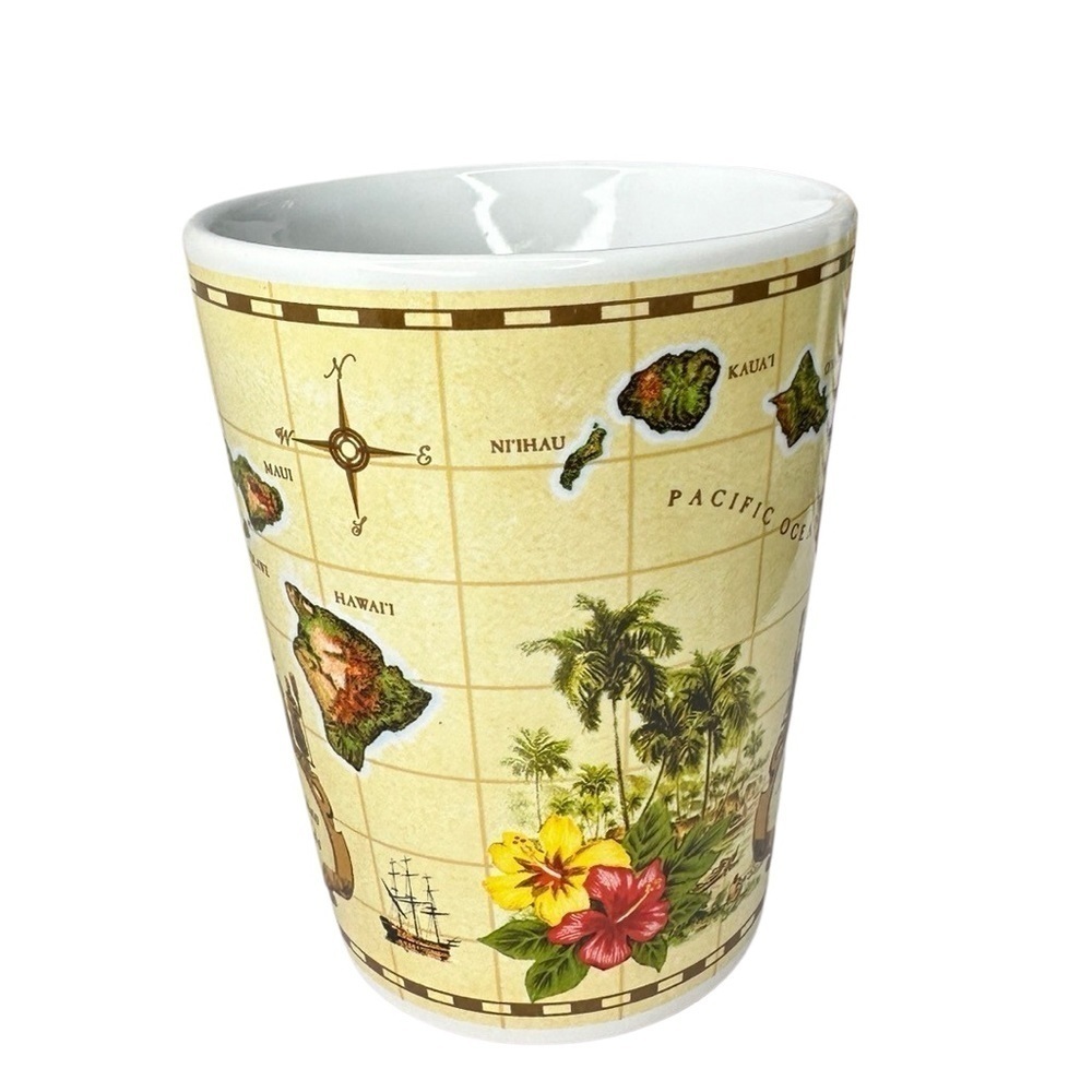 The Hawaiian Islands Coffee Cup w/Spoon (Like New - Excellent Condition) 🌺 - Picture 3 of 6